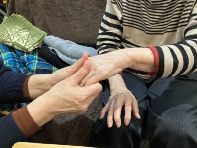 ハンドマッサージ　【短期入所】