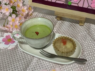 三色蒸しパンを作りました🌸【短期入所】